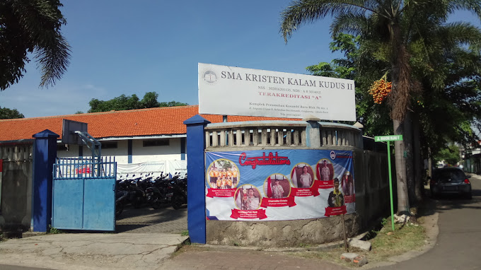 SMA II Kristen Kalam Kudus Cengkareng 