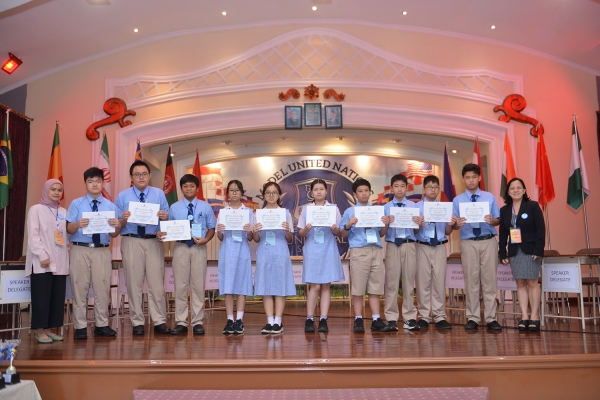 Siswa Universal School Sekolah Swasta dan Internasional Terbaik di Kelapa Gading