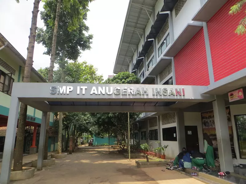 SMP IT ANUGERAH INSANI