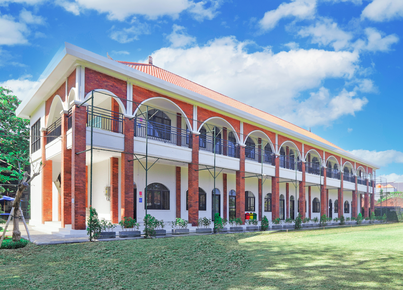 Gedung Bali Island School Sekolah Swasta dan Internasional di Bali, Denpasar