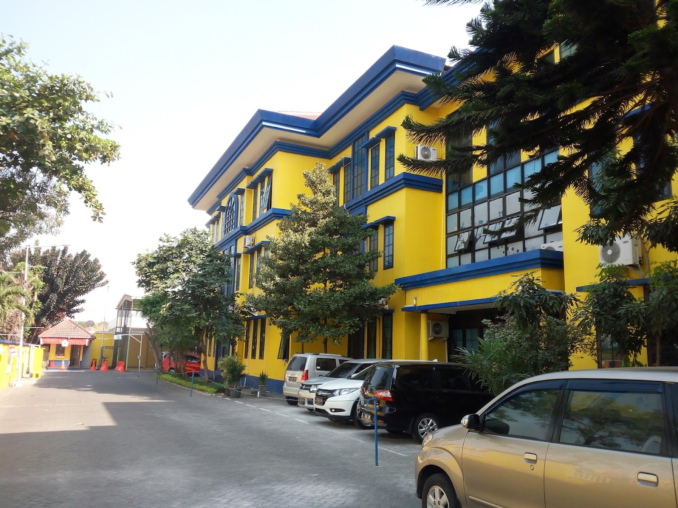 Gedung Sekolah Elyon Christian School Sekolah Swasta dan International Terbaik di Surabaya