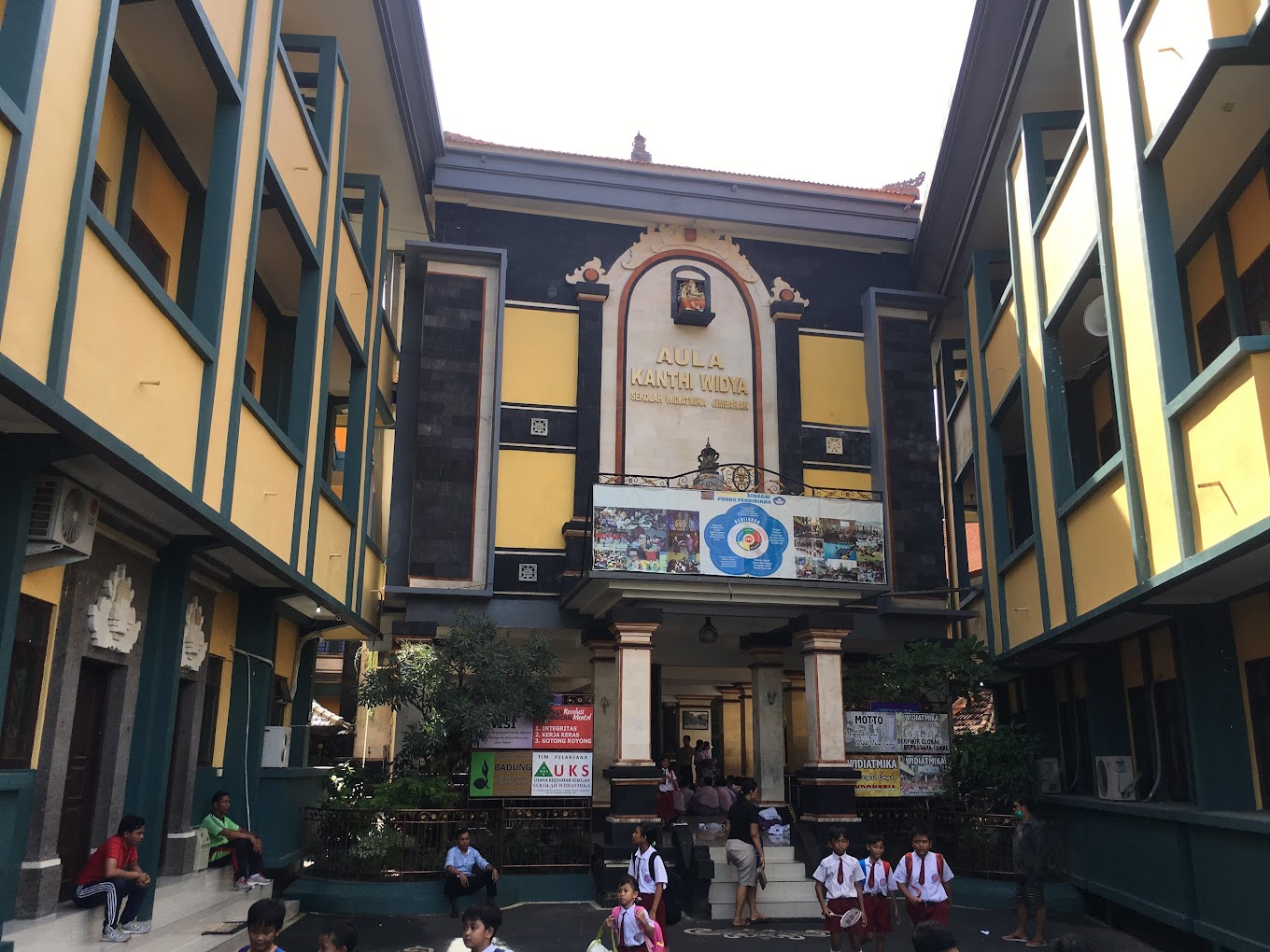 Gedung SD Widiatmika, Sekolah Internasional di Bali, Badung | Biaya sekolah SD Widiatmika