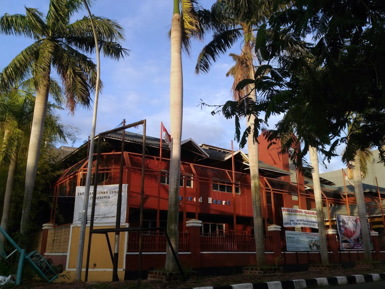 Gedung Sekolah Australian School Sacred Heart PIK Jakarta, Sekolah Swasta Terbaik, Terunggul, dan Terdekat di PIK (Pantai Indah Kapuk) | Biaya sekolah Australian School Sacred Heart PIK Jakarta | School Fee Australian School Sacred Heart PIK Jakarta