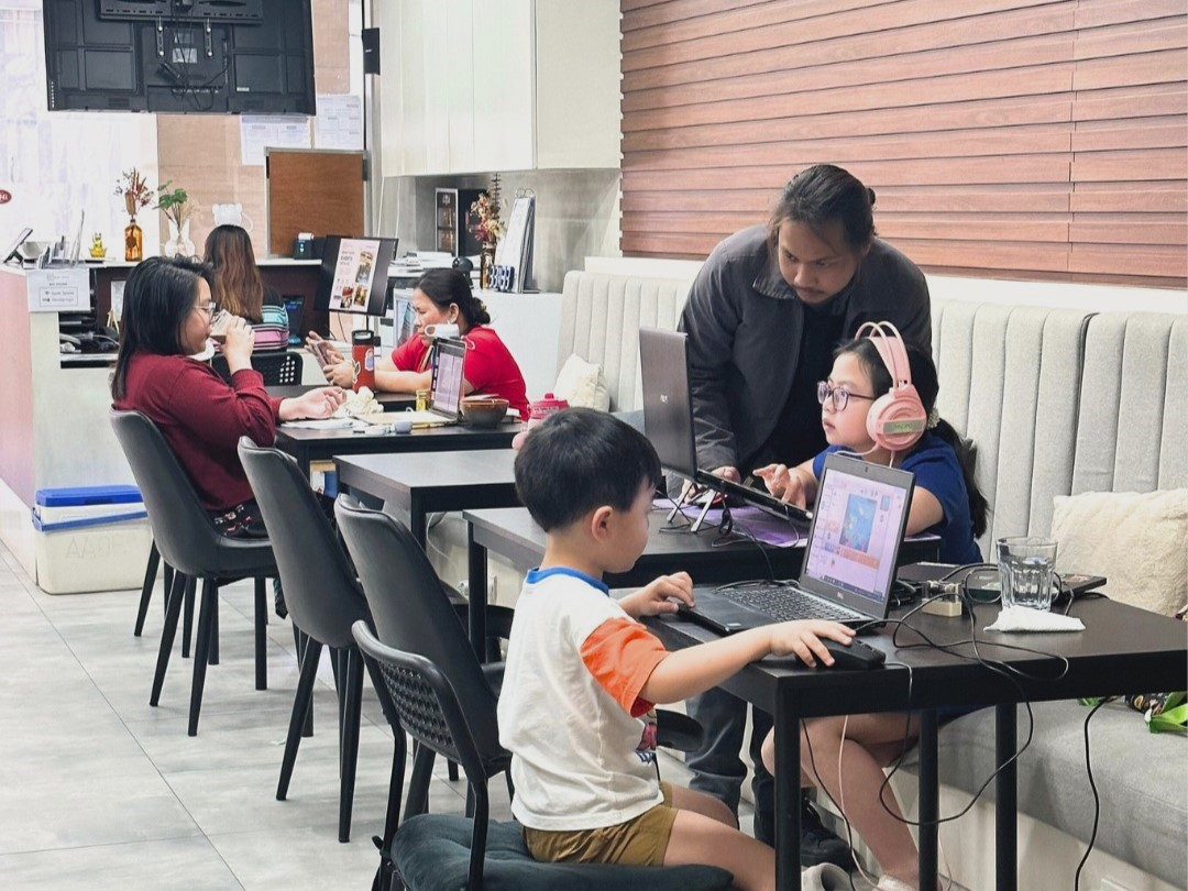 How learn programming and coding for beginners, kids, and someone with no coding experience or background. | Coding and programming academy or course | Learn by join programming and coding school in San Juan