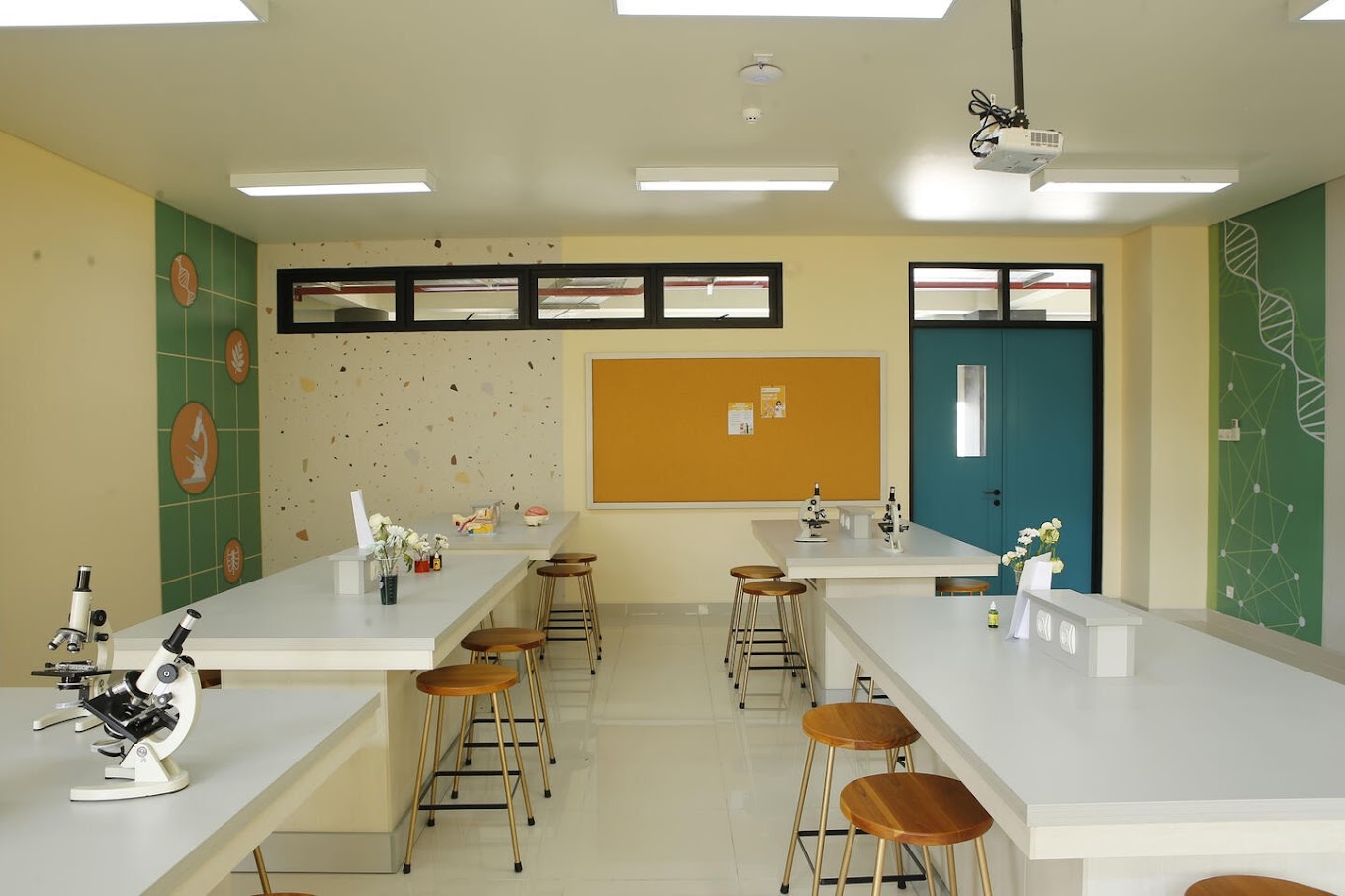 Laboratory Room atau ruangan laboratorium Sekolah Ciputra Kasih Semarang, Sekolah Internasional Terbaik, Terunggul, dan Terdekat di Semarang | Biaya Sekolah Sekolah Ciputra Kasih Semarang | School Fee Sekolah Ciputra Kasih Semarang