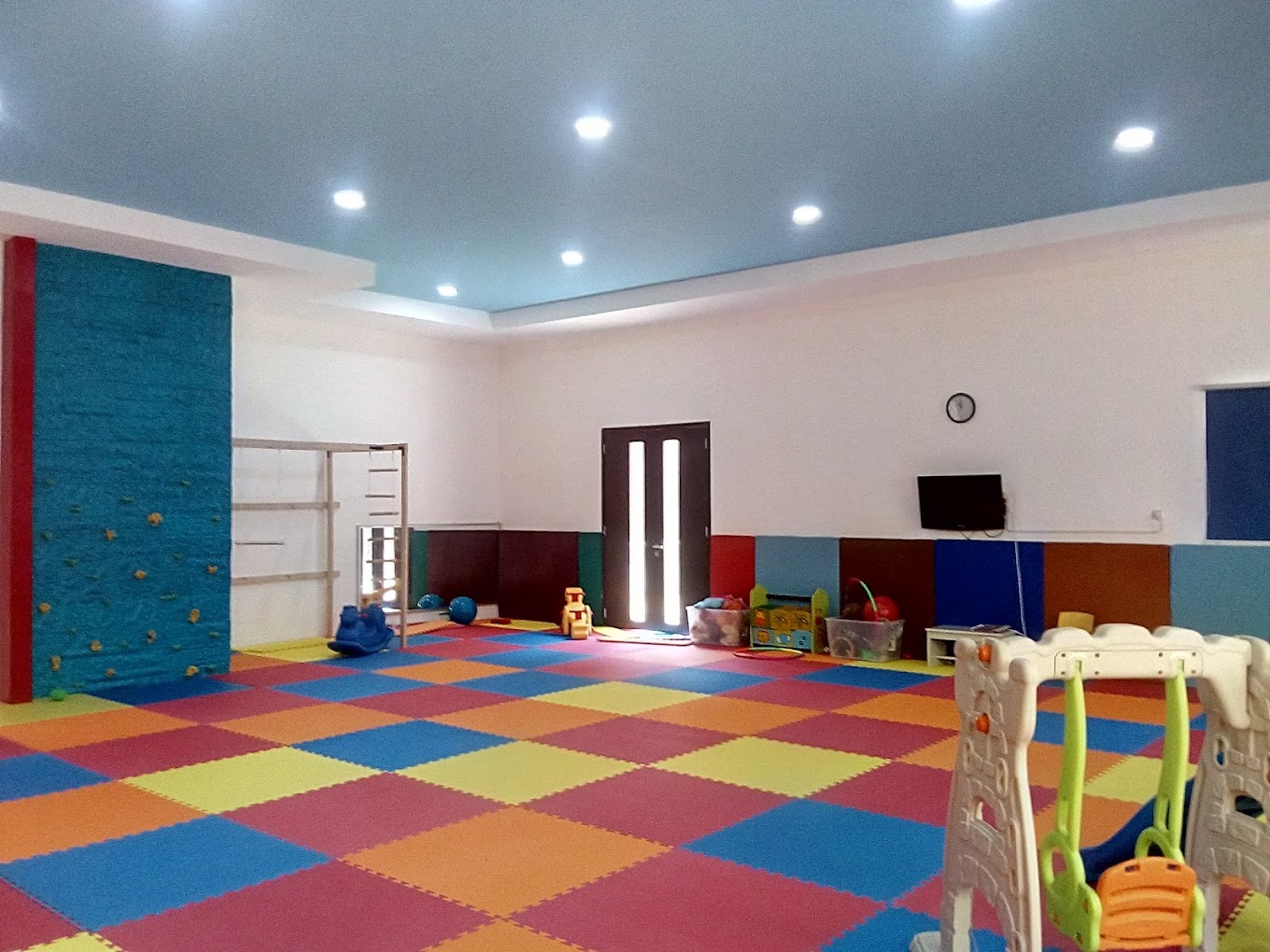 Sekolah Swasta dan Internasional Terbaik, Terdekat, Terunggul di Semarang | Biaya Sekolah SIS Semarang | School Fee SIS Semarang