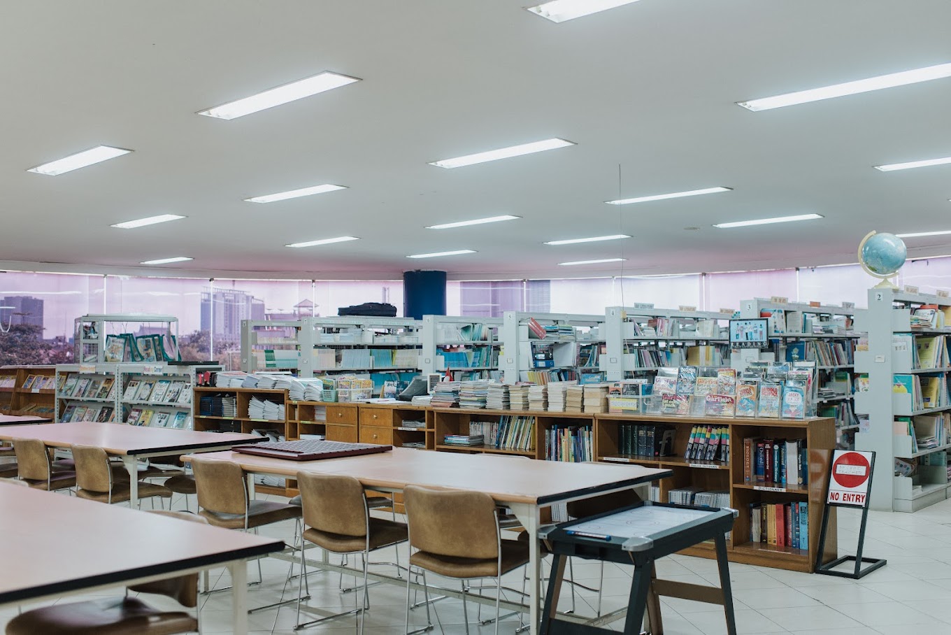 Library/Perpustakaan Sekolah Biaya Saint Nicholas School, Sekolah Swasta dan Internasional di Pantai Indah Kapuk (PIK) | Biaya sekolah Saint Nicholas School | School Fee Saint Nicholas School