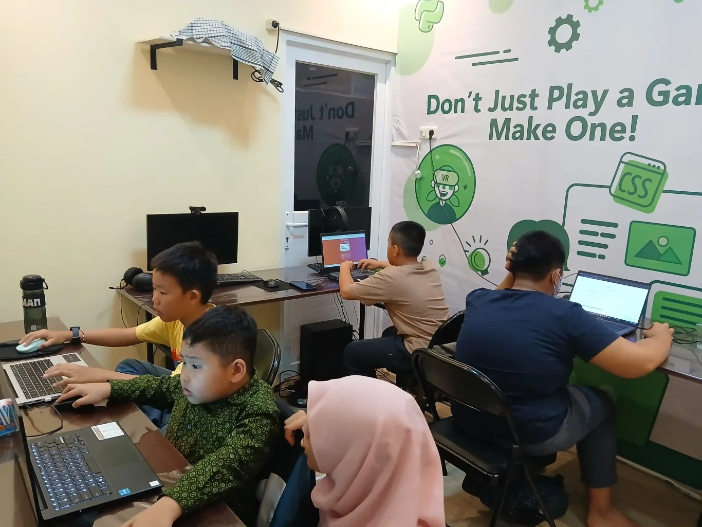 Coding Course in Palembang