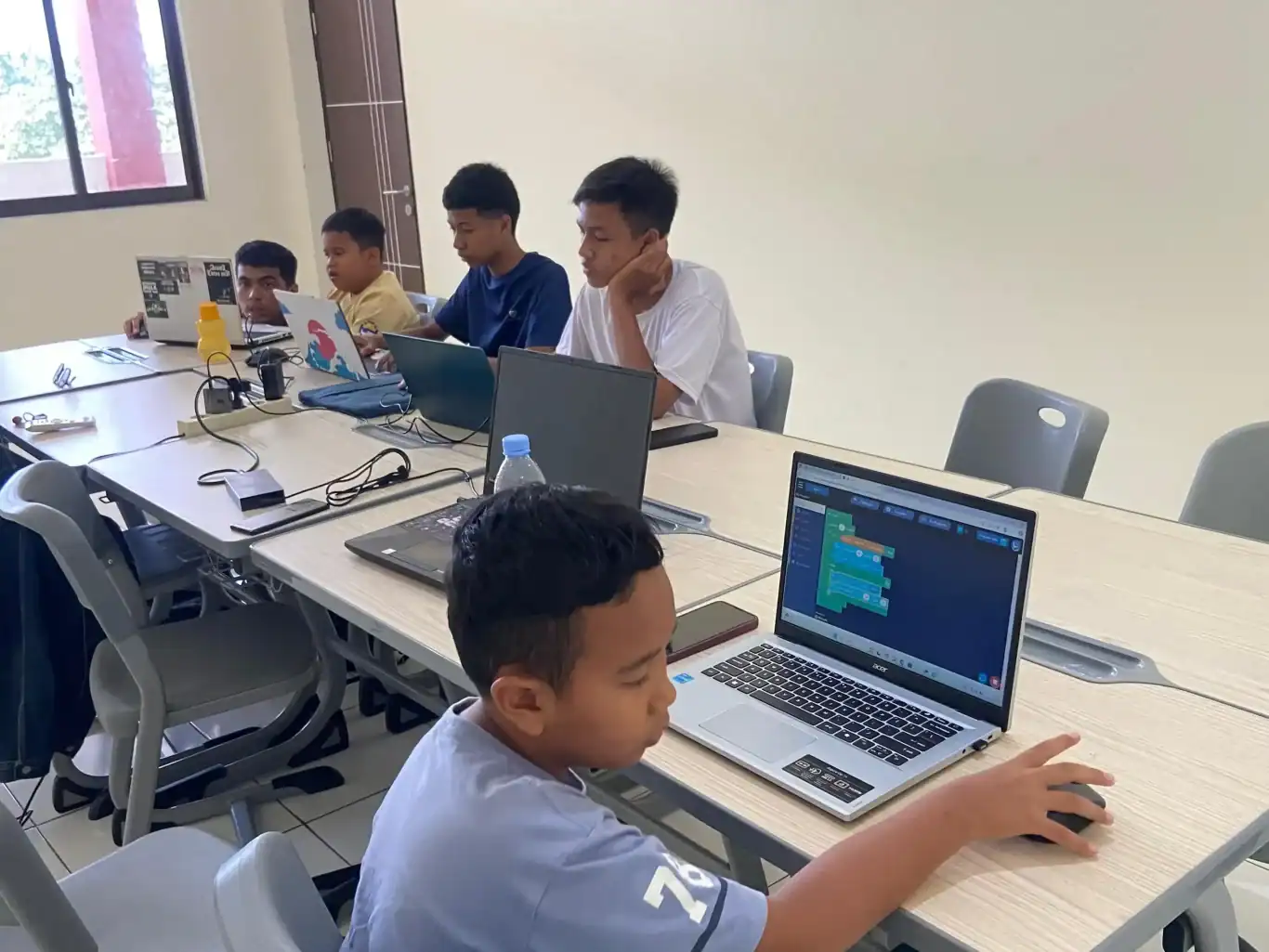 Les Coding di Cibinong