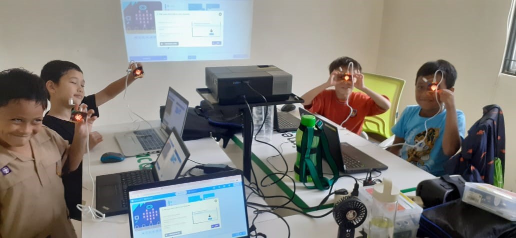 Les Coding di Harapan Indah