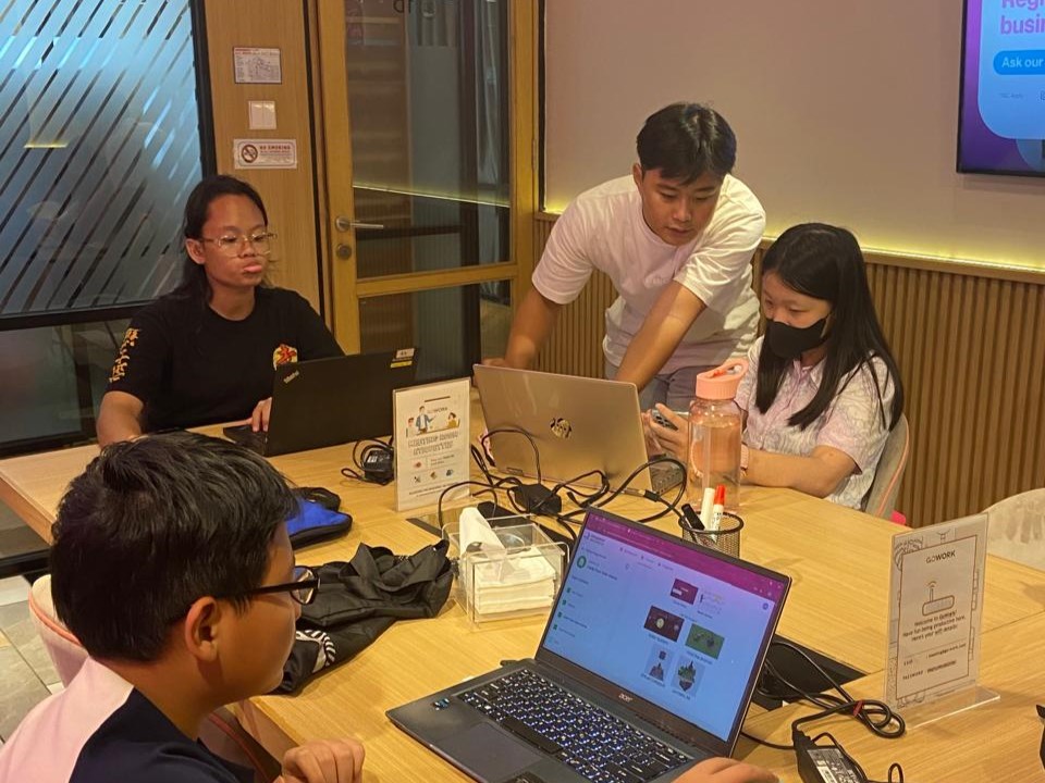 GoWork Kemang, Jakarta Selatan Photo collection