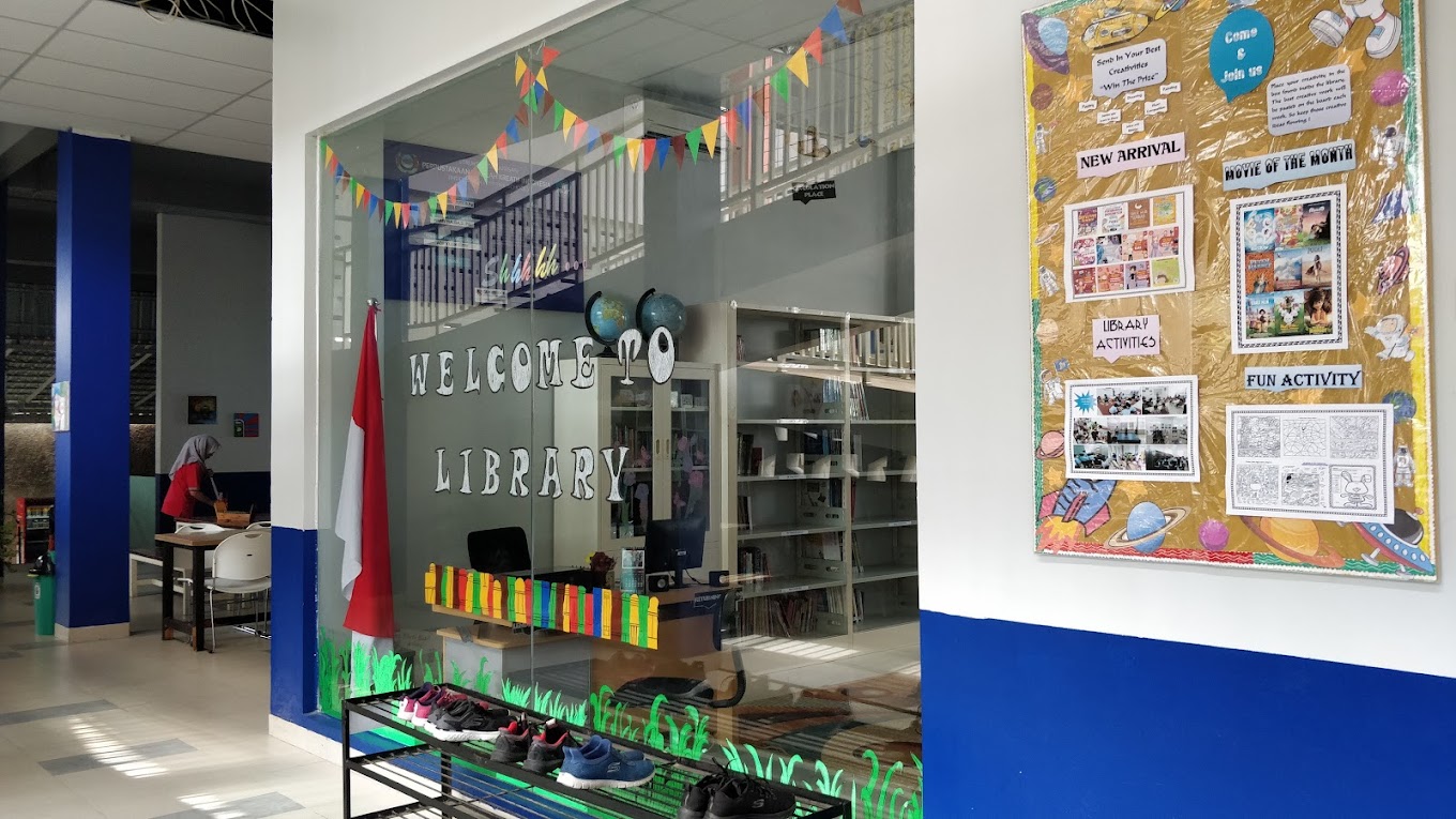 Perpustakaan atau library Indonesian Creative School | Sekolah Internasional di Pekanbaru | Biaya sekolah, School fee Indonesian Creative School