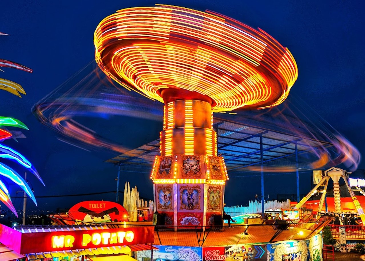 Wahana attractions di Batu Night Spectacular (BNS) | Tempat Wisata di Malang