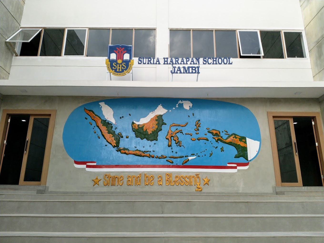 Gedung Sekolahan Suria Harapan School Jambi | Daftar dan Biaya Sekolah Swasta di Jambi