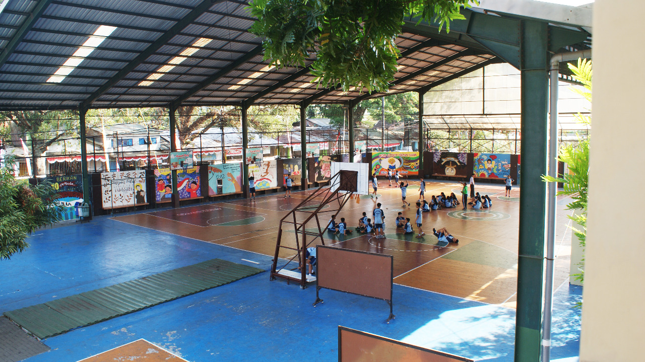 Gedung dan Taman Sekolahan SMA Katolik St. Albertus Malang | Daftar dan Biaya Sekolah Internasional di Malang
