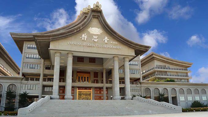 Gedung Depan Sekolah Biaya Tzu Chi School, Sekolah Swasta Terbaik, Terunggul, dan Terdekat dii PIK (Pantai Indah Kapuk) | Biaya sekolah Tzu Chi School | School Fee Tzu Chi School