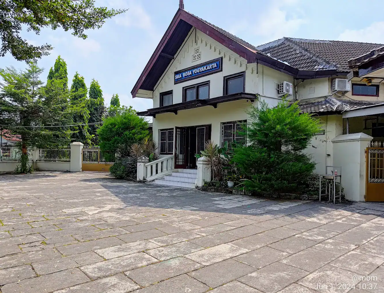 Sekolah Swasta dan Internasional di Yogyakarta

SMA BOPKRI 1 YOGYAKARTA