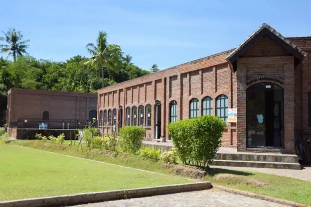 Sekolah Swasta dan Internasional di Singaraja | Biaya sekolah swasta dan internasional di Singaraja