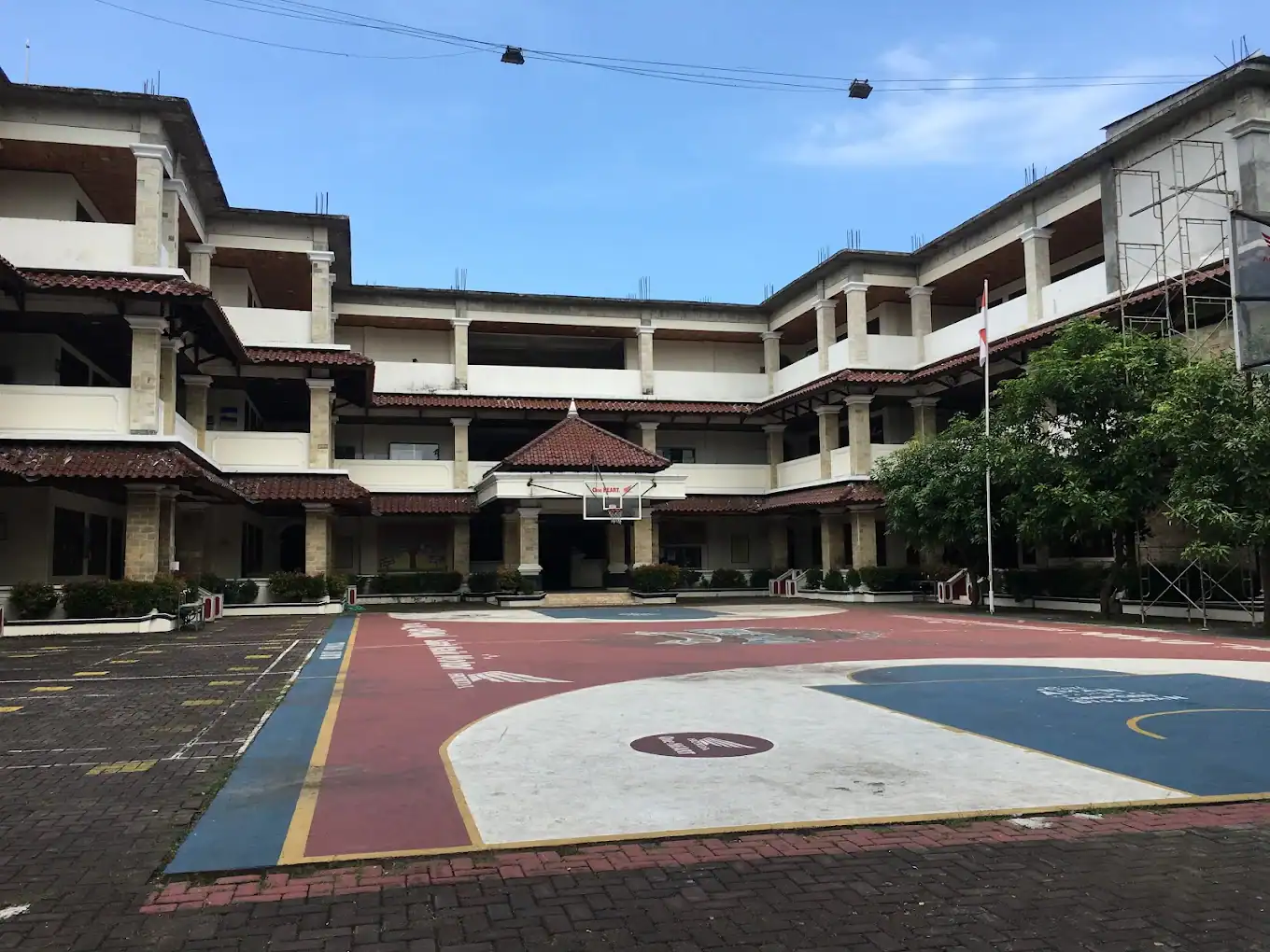 Sekolah Swasta dan Internasional di Mataram
SMA Tunas Daud Mataram