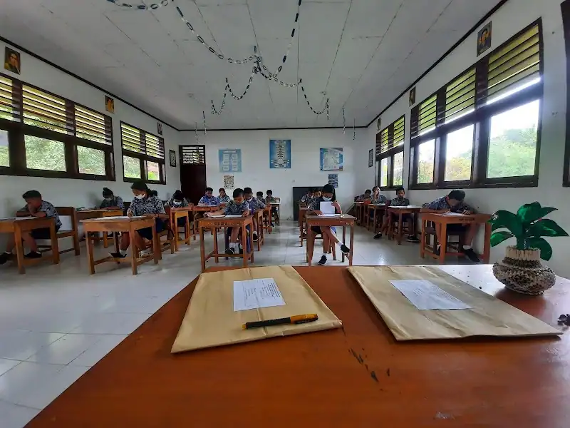 Sekolah Swasta dan Internasional di Kepulauan Sangihe