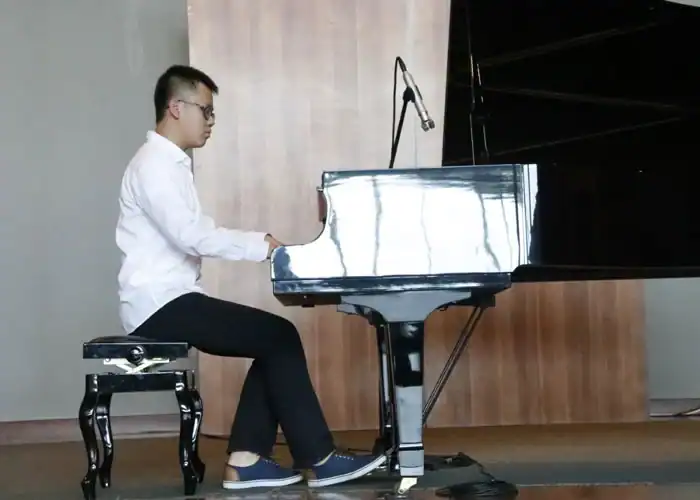 kursus dan les piano anak