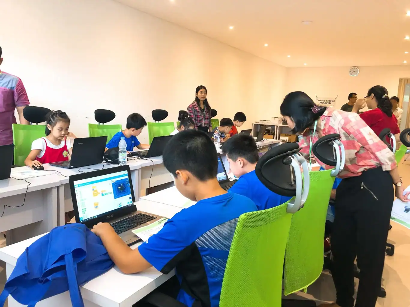 les coding anak di denpasar