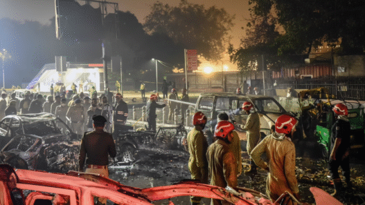spot of bomb blast near red fort delhi