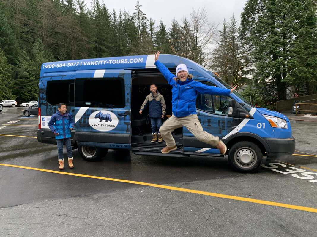 Vancouver cruise tour van