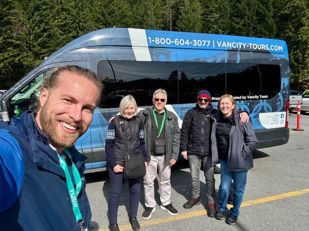 Cruise guests on Vancouver tour