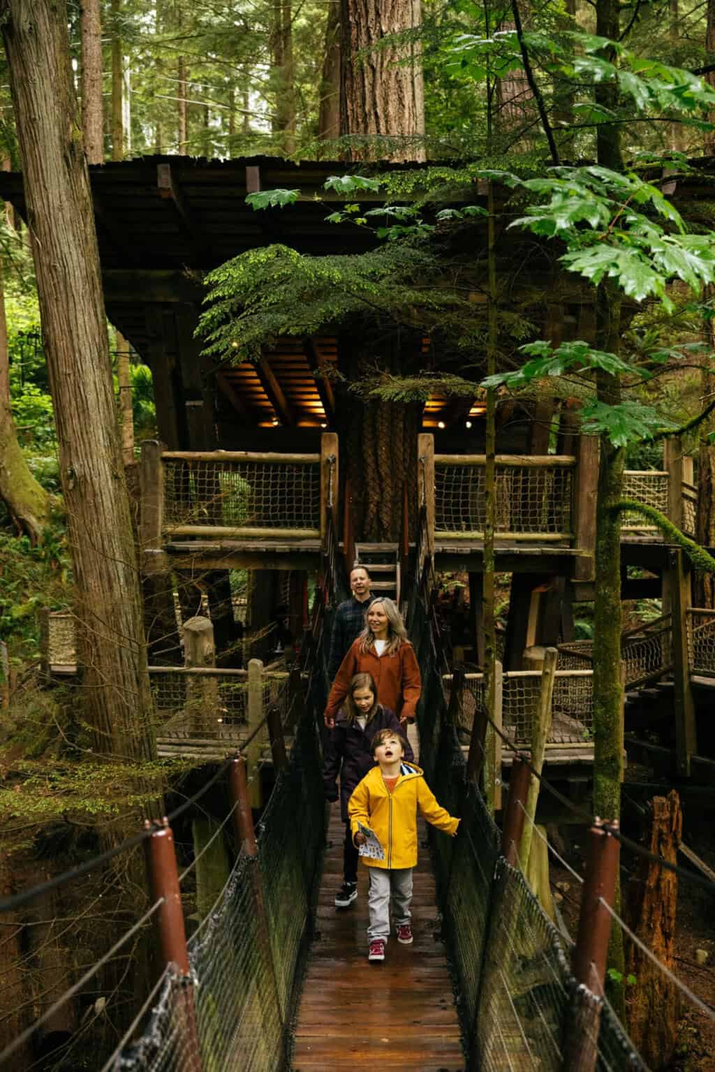 Group Tour — Capilano and Vancouver Sightseeing