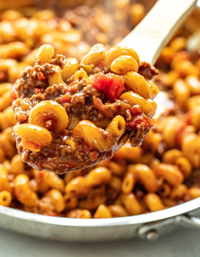 One Pan Taco Pasta (A 20 minutes or less recipe)