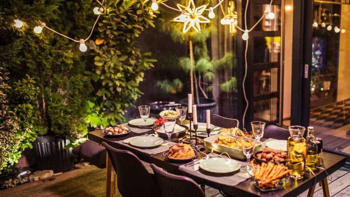 Best Late-Night Brunches in Dubai