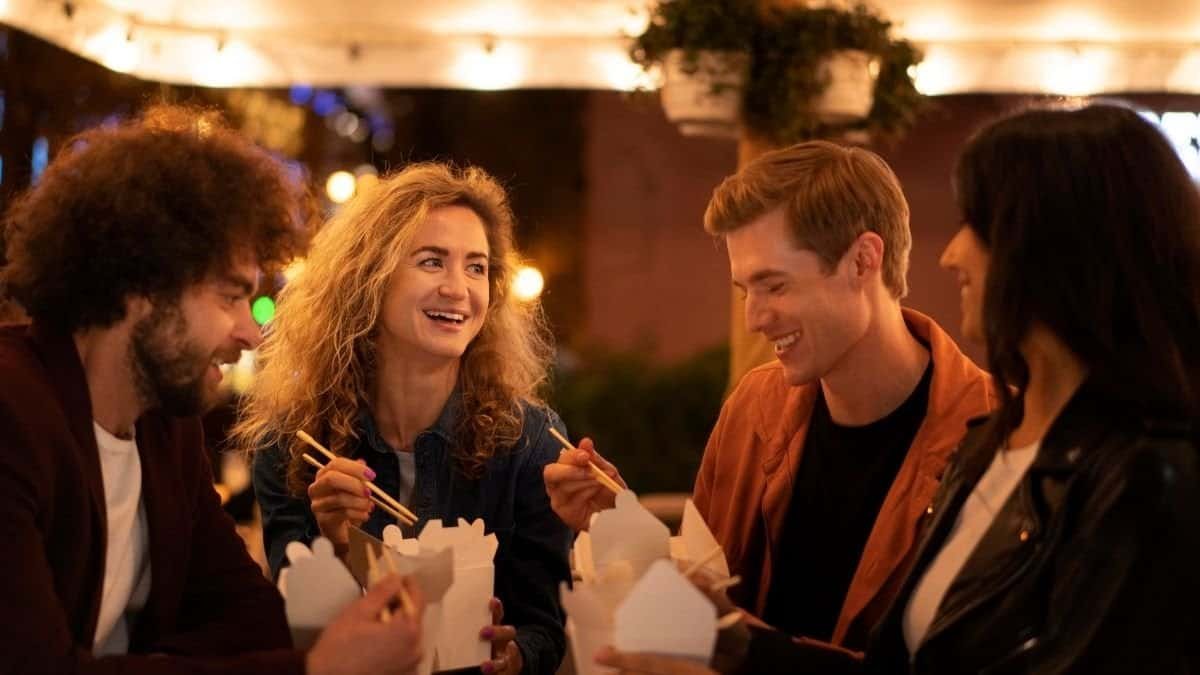 late night eateries in Dubai for students