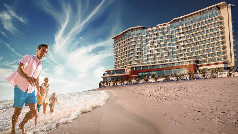 Beach & Pool Day Pass at Hampton by Hilton Marjan Island