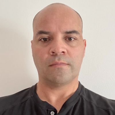 Jorge Escallon Headshot