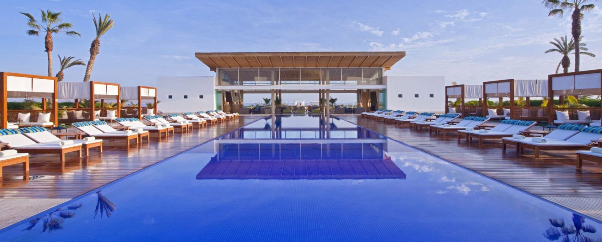 Libertador Paracas pool