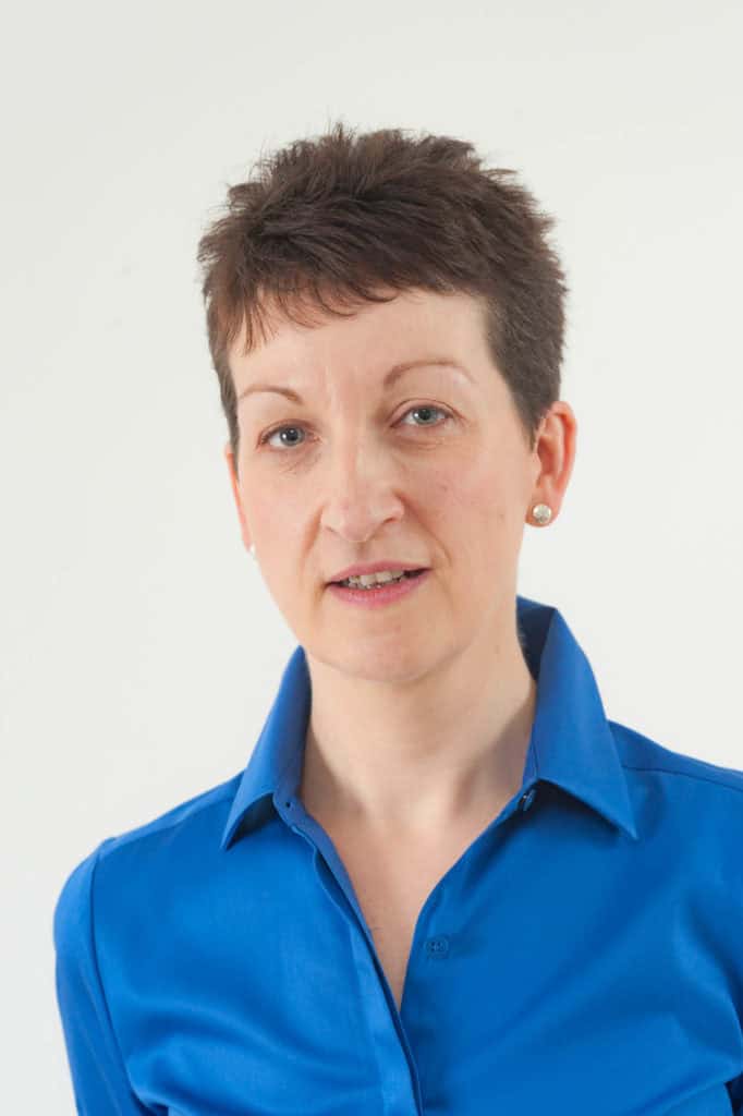 headshots portrait photographer maria sussex london home studio