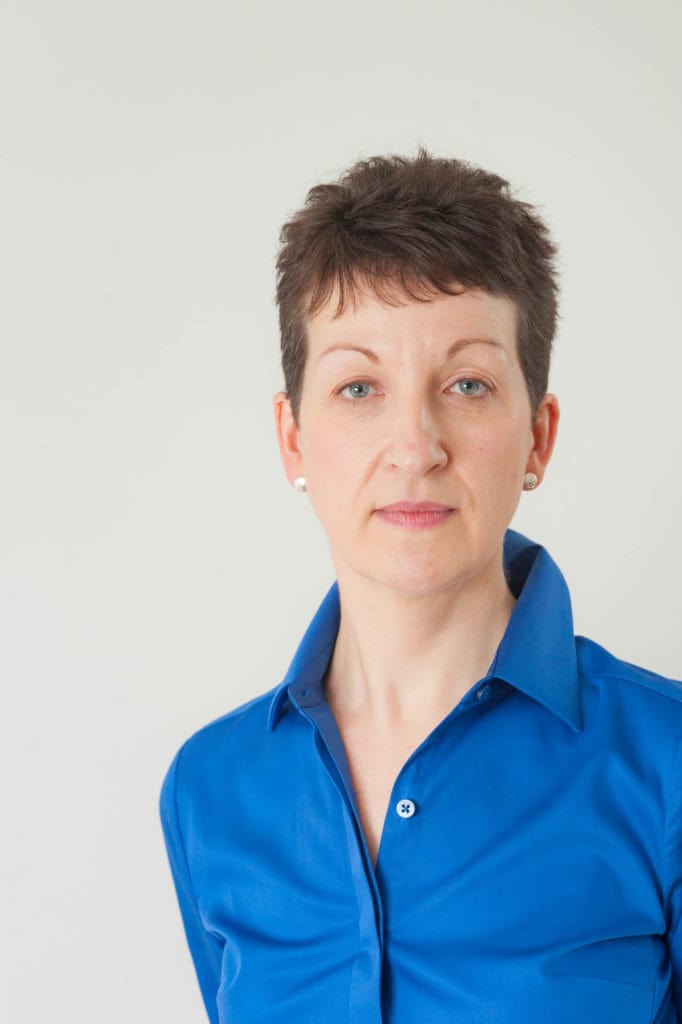 headshots portrait photographer maria sussex london home studio
