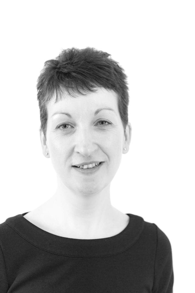 headshots portrait photographer maria sussex london home studio