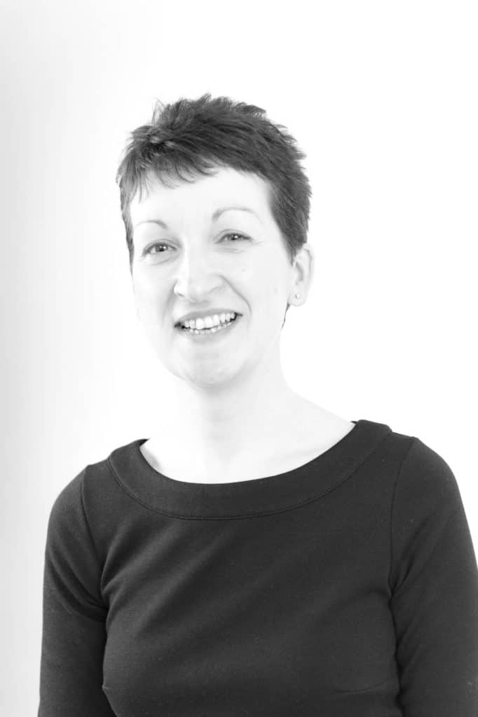 headshots portrait photographer maria sussex london home studio