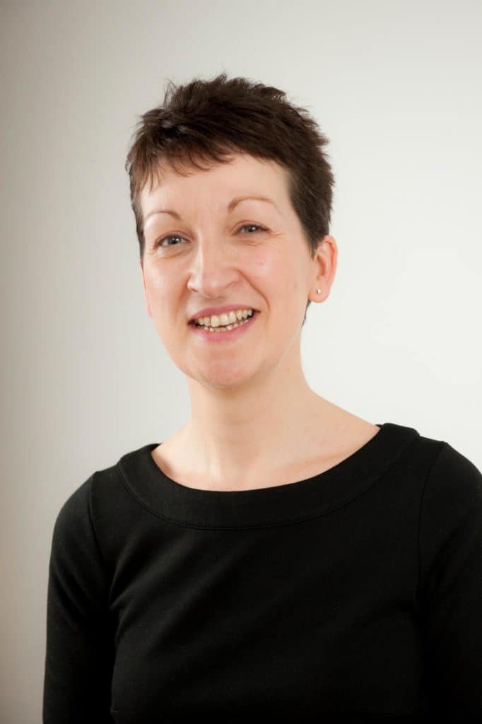 Maria Smart personal branding photographer headshots natiral vibe bromley-based photographer