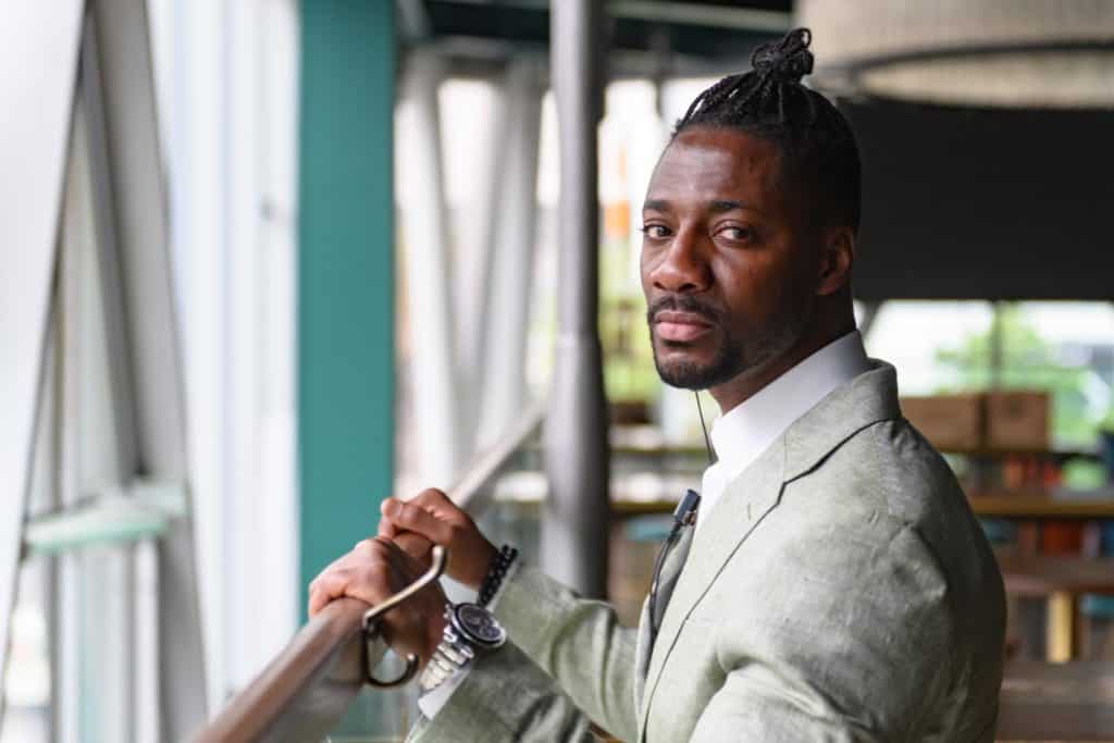 personal branding photographer headshots natiral vibe bromley-based photographer