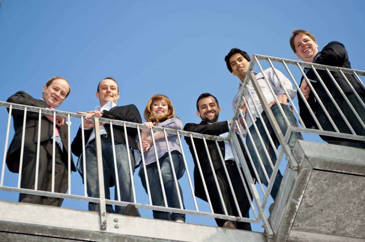 corporate photographer seedrs team shoot