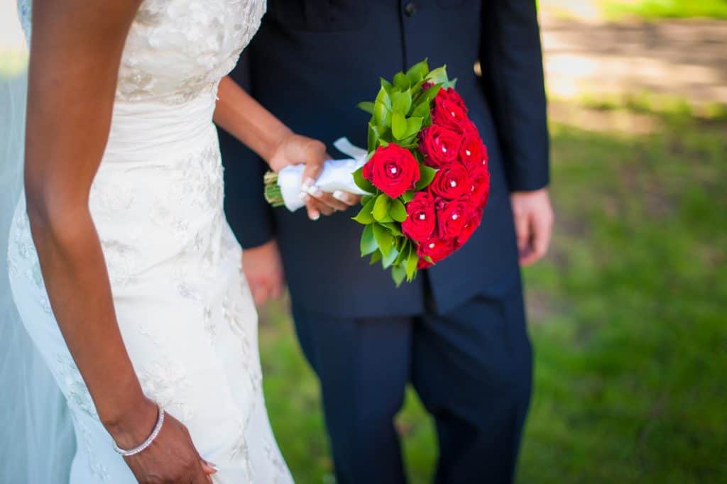 bouquet Paul and Lizette London wedding photographer Andrew King 163317 (1)