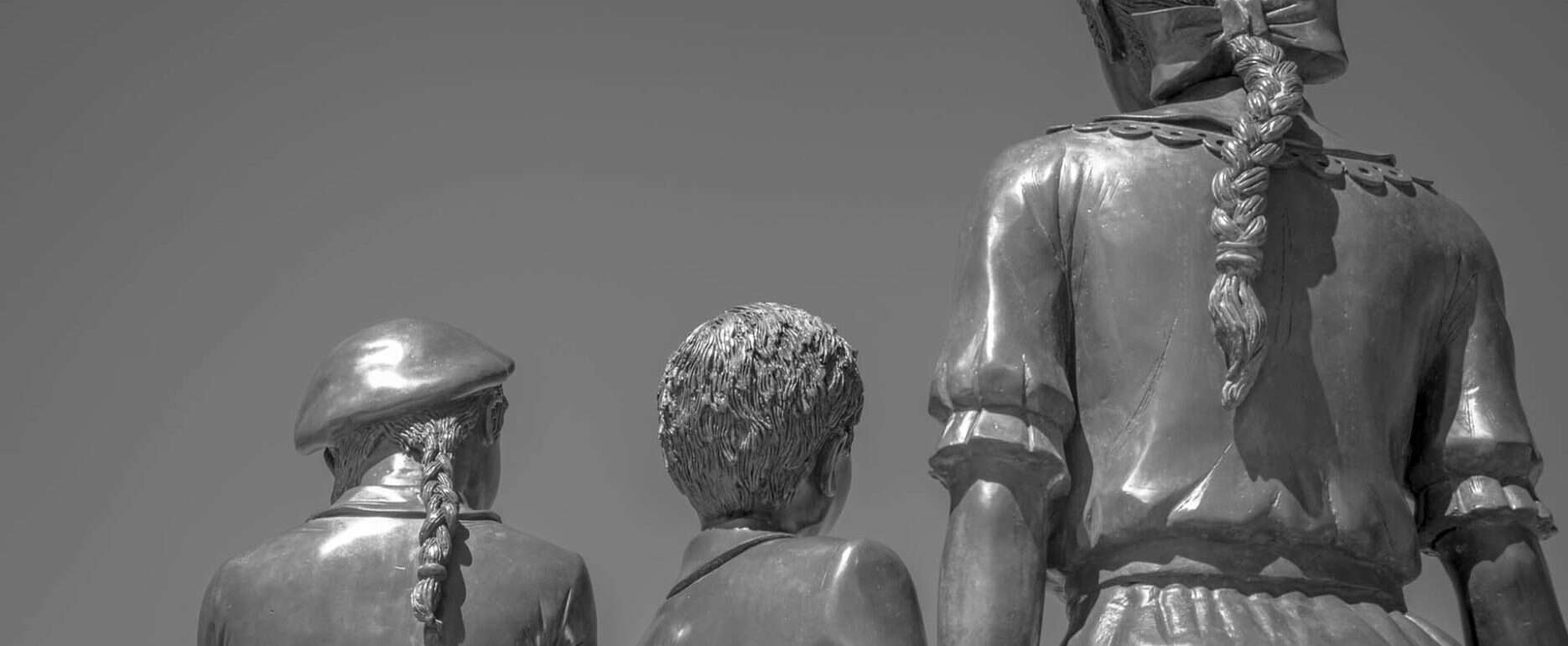 Kindertransport Frank Meisler Hoek van Holland statue Sculpture Channel Crossing to Life Rotterdam Netherlands 105914