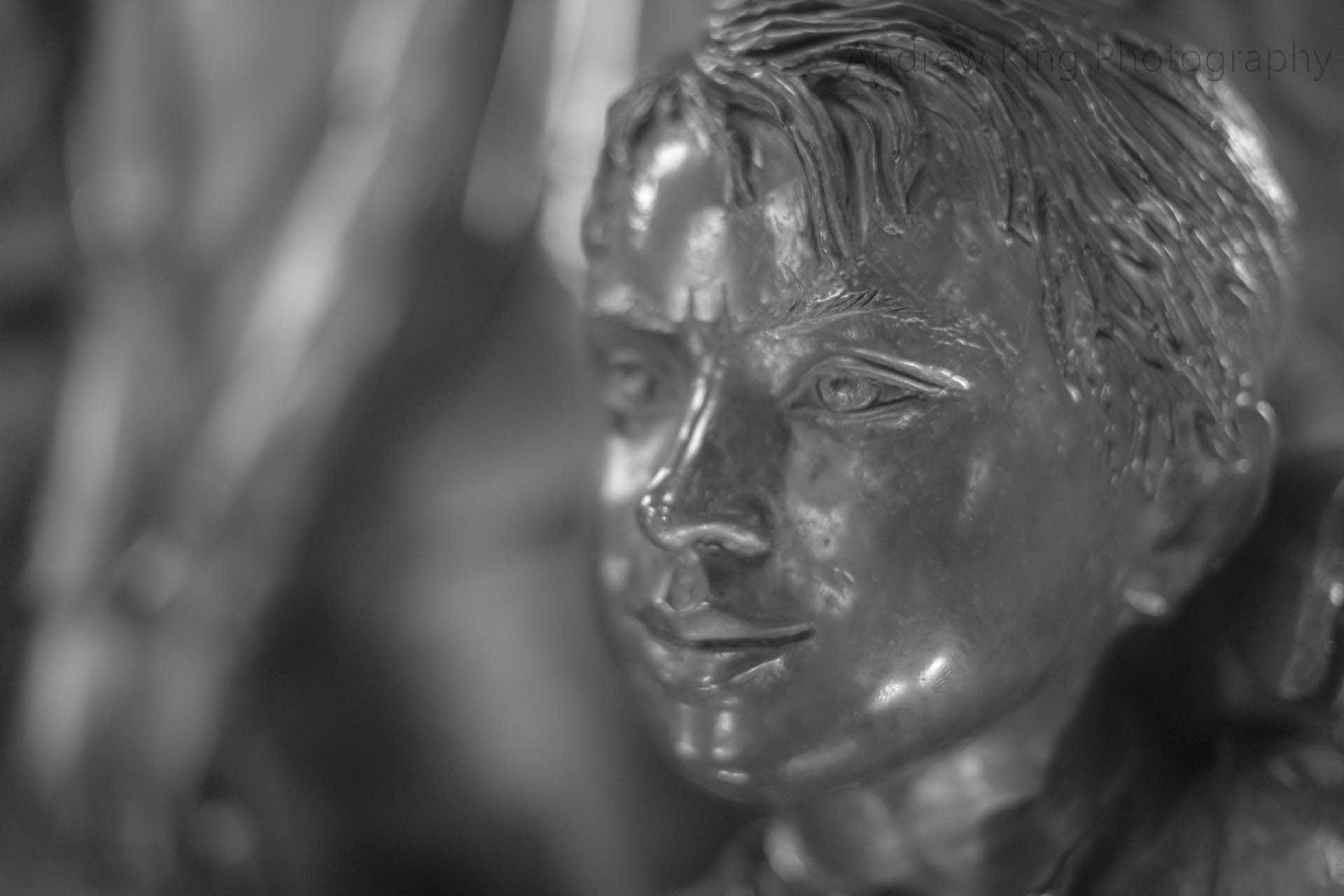 Kindertransport Frank Meisler Liverpool Street Station London statue Sculpture The arrival 000730