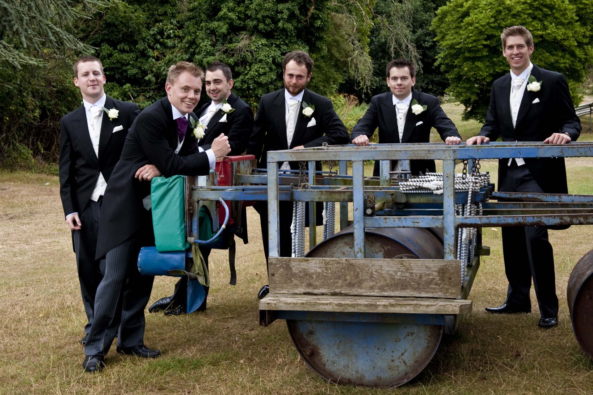 London wedding photographer photography groups guests 170742