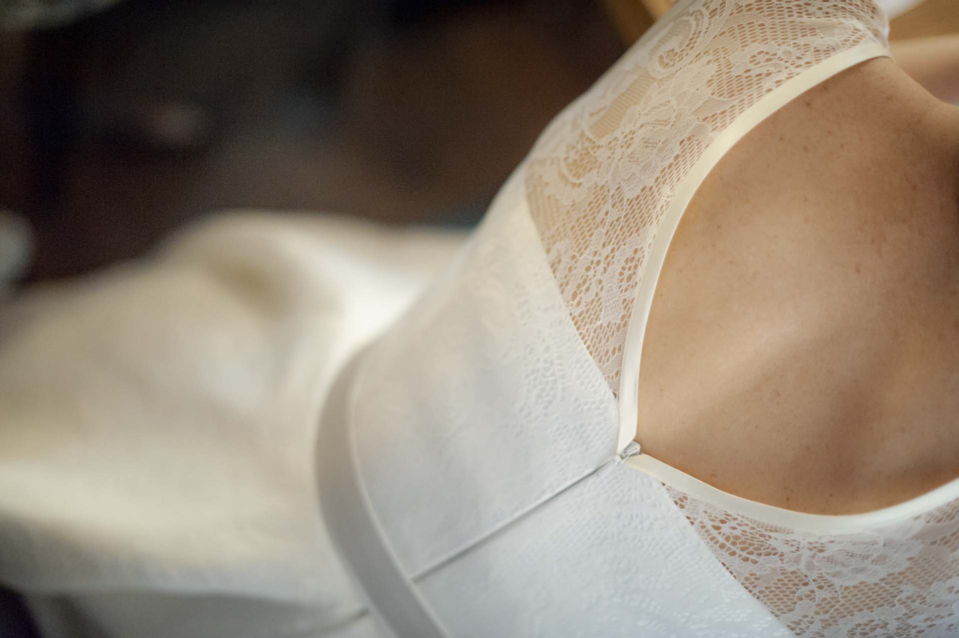 50mm nifty fifty lens wedding photographer 174444 Nottingham Wedding Bride preparations wedding dress
