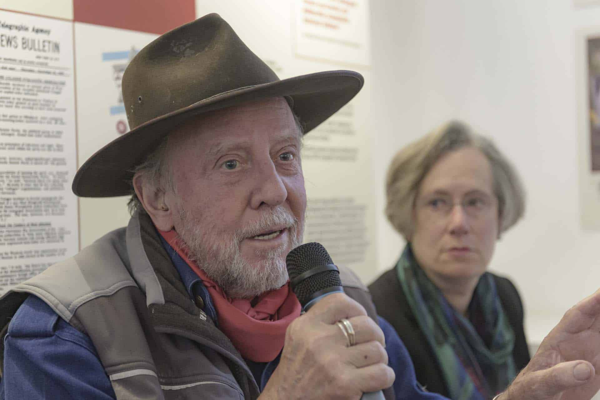 Gunter Demnig at the Wiener Holocaust Library Stolperstein Ada van Dantzig Soho London 30 May 22 154400 a