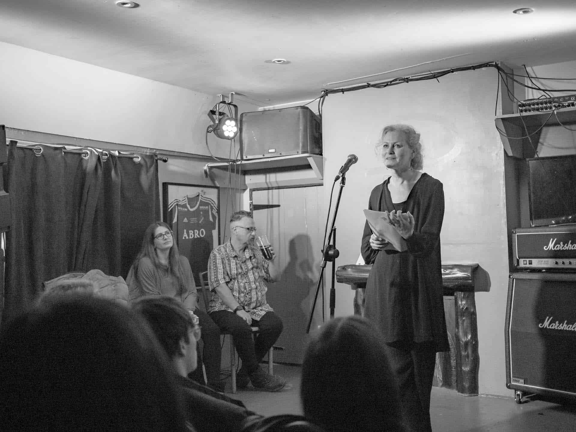 Pighog poetry Pipeline Brighton 230316 211340 Rachel Spence (1) lumix g9 MFT mechanical shutter